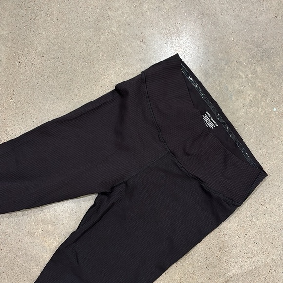 Nice khloe Kardashian tights - Picture 2 of 5